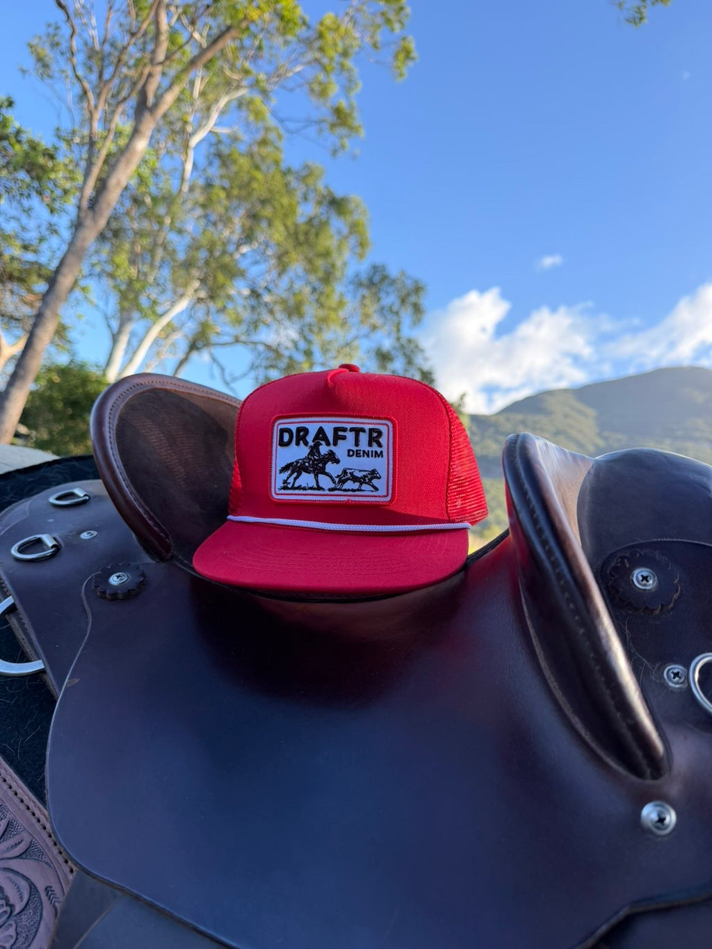 SIGNATURE RED CAP